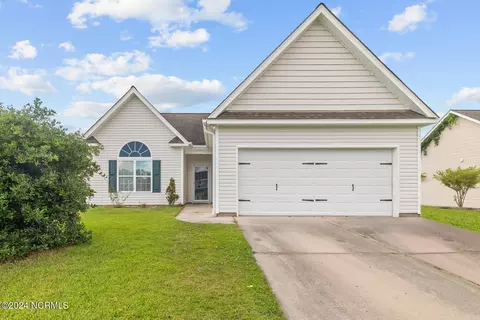 221 Emerald Ridge Rd, Jacksonville, NC 28546