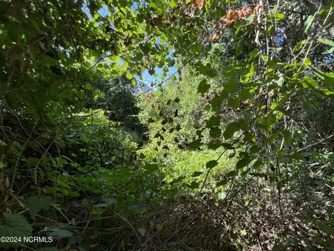 443 Kitty Hawk Bay Dr, Kill Devil Hills, NC 27948 photo 4