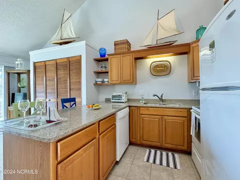 9201 Coast Guard Rd #H303, Emerald Isle, NC 28594 photo 9