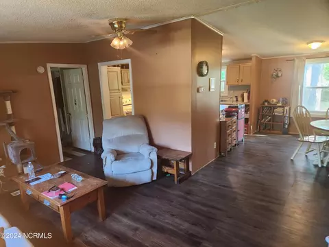 658 Bay Harbor Dr, Hampstead, NC 28443 photo 6