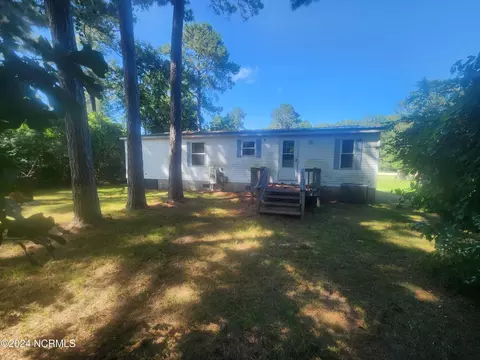 658 Bay Harbor Dr, Hampstead, NC 28443 photo 4