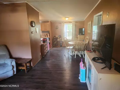 658 Bay Harbor Dr, Hampstead, NC 28443 photo 5