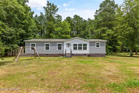2519 Rooks Rd, Atkinson, NC 28421