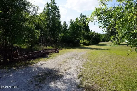 1919 Jimmys Rd, New Bern, NC 28560