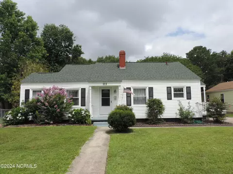 111 Stratford Rd, Jacksonville, NC 28540