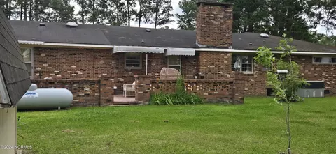 601 Steele St, Mount Olive, NC 28365 photo 7