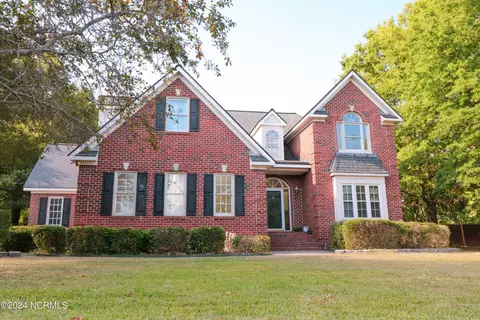 2205 Wolf Trap Cir, Winterville, NC 28590