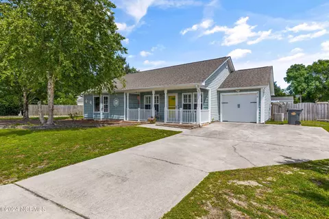 414 Brecknock Ct, Wilmington, NC 28412