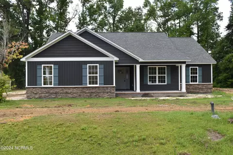 29 Osprey Watch Ln W, Oriental, NC 28571