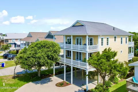 1636 E Dolphin Dr, Oak Island, NC 28465