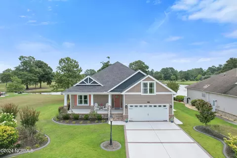 1077 Edenton Dr NW, Calabash, NC 28467