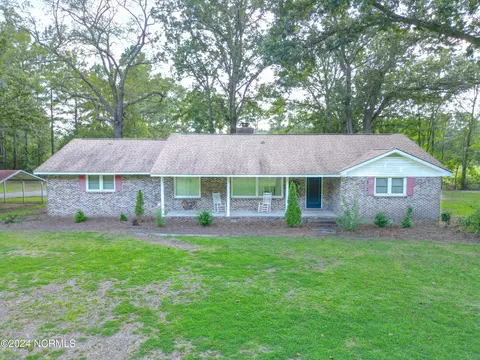 2556 Nc-131 Hwy, Tar Heel, NC 28392