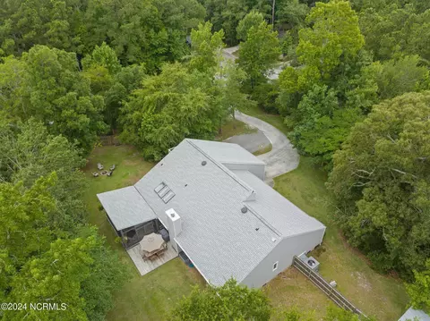 401 Creekview Dr E, Hampstead, NC 28443 photo 68