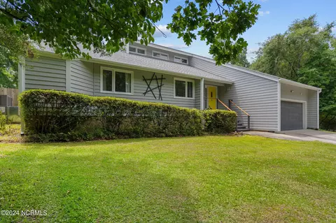 401 Creekview Dr E, Hampstead, NC 28443 photo 64