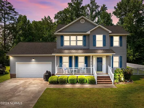 219 Hillingdale Dr, Washington, NC 27889