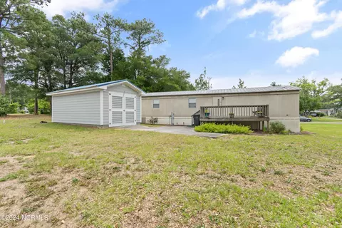 2373 E Tanglewood Dr SW, Supply, NC 28462