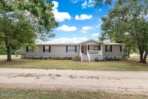 125 Louis Pugh Jones Rd, Seven Springs, NC 28578