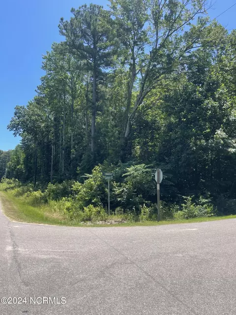 000 Arapahoe At Comanche Trl, Hertford, NC 27944