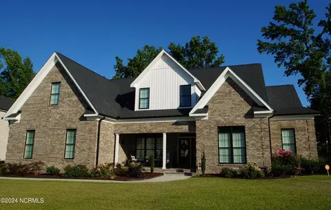 2217 Brook Fields Dr, Winterville, NC 28590