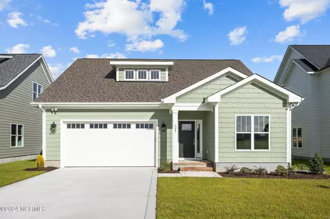 327 Taylorwood Dr, Beaufort, NC 28516