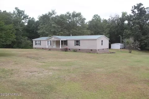 185 Gabe Johnson Rd, Elizabethtown, NC 28337