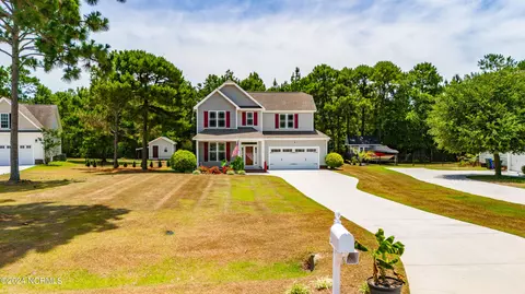 147 Bobwhite Cir, Cape Carteret, NC 28584