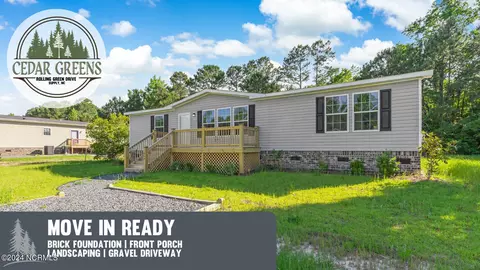 1869 Rolling Green Dr SW, Supply, NC 28462