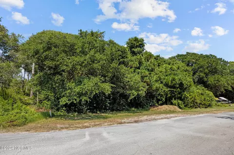 112 Sandpiper Ln, Indian Beach, NC 28512