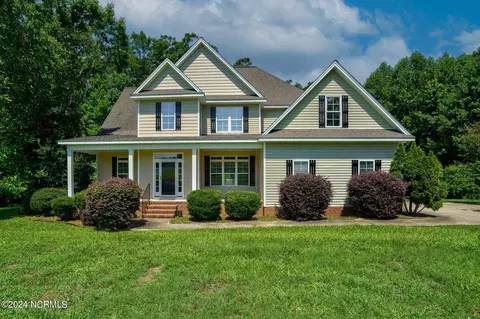 612 Duck Pond Rd, Nashville, NC 27856