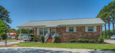 5634 Gardners School Rd, Elm City, NC 27822