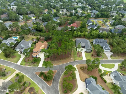 3792 Ellen Anne Ct, Southport, NC 28461