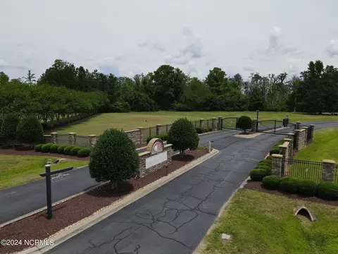 109 Whichard Ln, Chocowinity, NC 27817 photo 8
