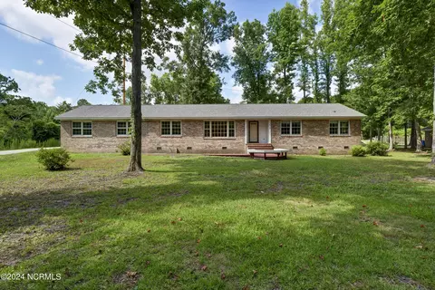 5610 Hillwood St, Wilmington, NC 28409