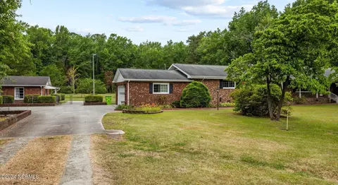 2315 Hwy 17, New Bern, NC 28560
