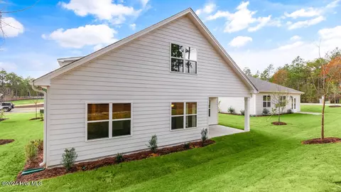 Exterior - 807 Amster Way, Pinehurst, NC 28374 photo 7 of 8