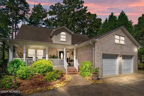 Exterior - 804 Potomac Dr, Chocowinity, NC 27817 photo 1 of 12