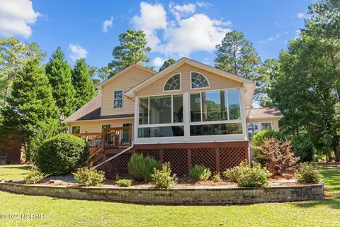 Exterior - 804 Potomac Dr, Chocowinity, NC 27817 photo 3 of 12