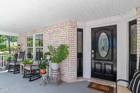 Exterior - 804 Potomac Dr, Chocowinity, NC 27817 photo 5 of 12