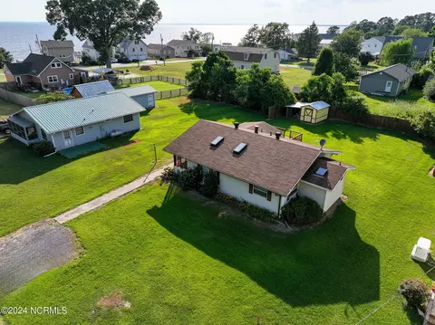 306 Montpelier Dr, Edenton, NC 27932