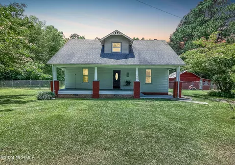 546 Medical Center Rd, Gates, NC 27937