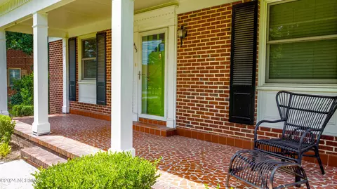 Exterior - 403 E High St, Murfreesboro, NC 27855 photo 8 of 14