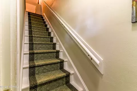 Entry Way - 403 E High St, Murfreesboro, NC 27855 photo 1 of 1