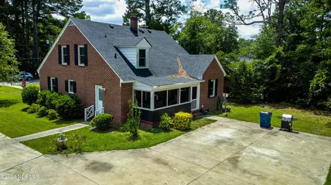 Exterior - 403 E High St, Murfreesboro, NC 27855 photo 5 of 14