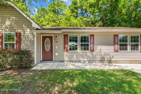 537 Oci Dr, Jacksonville, NC 28540