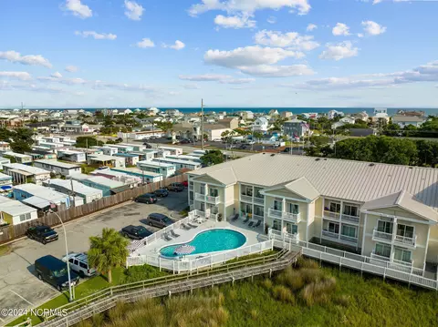 602 W Fort Macon Rd #122, Atlantic Beach, NC 28512