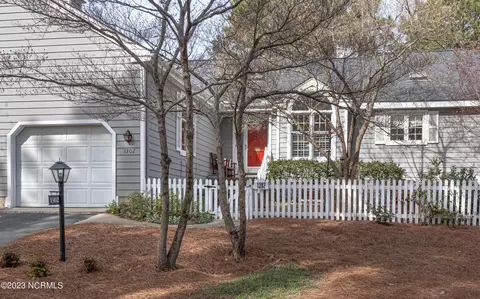 1302 Mount Washington Cir, Pinehurst, NC 28374