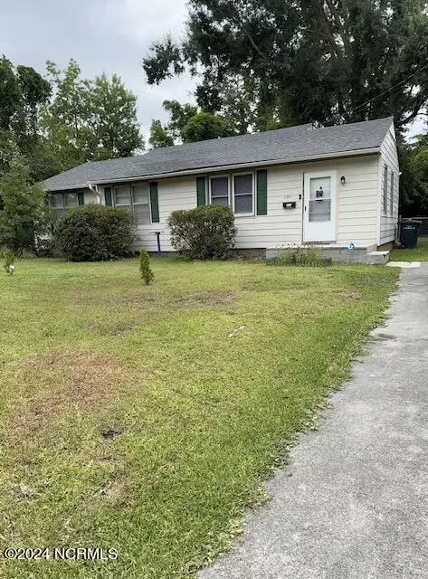 1301 Davis St, Jacksonville, NC 28546
