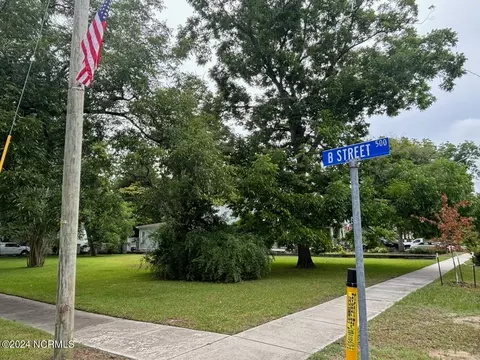 1219 National Ave, New Bern, NC 28560