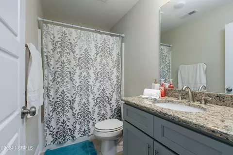 Bath - 45 E Bermuda Cir, Clinton, NC 28328 photo 3 of 3