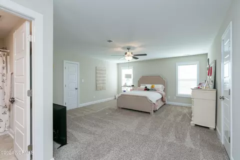 Bedroom - 45 E Bermuda Cir, Clinton, NC 28328 photo 3 of 5